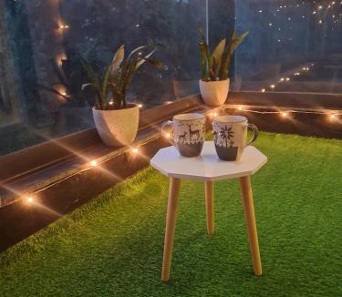 Sector 39 Apartment | Cozy Balcony Studio near Medanta & Cyberhub