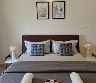 Fatrade Apartment | Cozy Cabana - Asian Paradise
