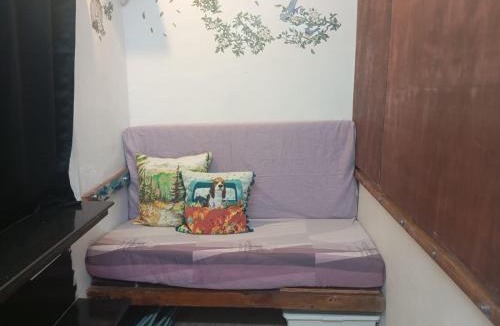 Prabhadevi Apartment | Cozy Camper Van Styled Studio Home