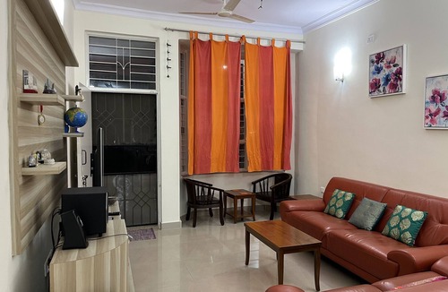 Bengaluru Villa | Cozy Neat Quiet Deluxe Villa-Stay near Bangalore Airport