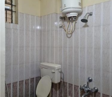 Agara Bed & Breakfast | Cozy private single room in a 2BHK near HSR layout