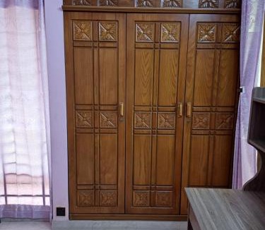 Uttara Bed & Breakfast | Cozy Room near Airport