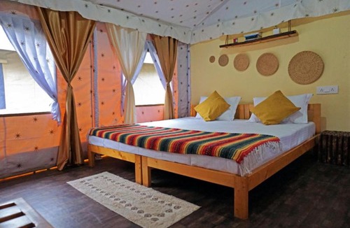 Gunehr Hotel | Crazy Cub Camp