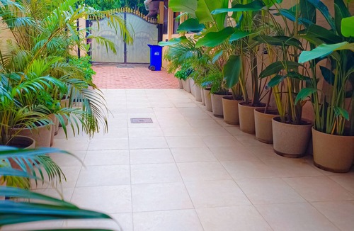Gauravaddo Apartment | Crazy sky and near by beachnTwo and half kilometre to titos line and Baga beach