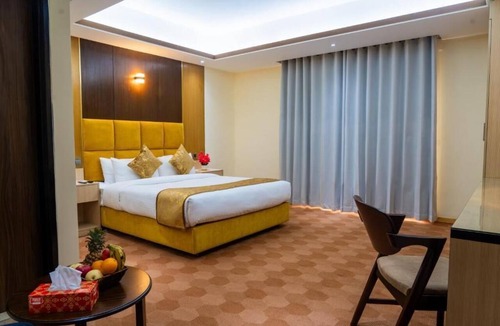 Uttara Hotel | Crystal Heritage Inn