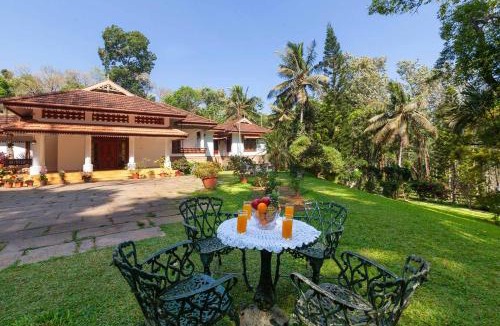 Polibetta Villa | Crystal Homestay by VEO - Part of StayVista