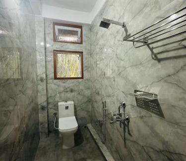 Beltola House | D&D Grand Haven, Beltola
