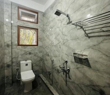 Beltola House | D&D Grand Haven, Beltola