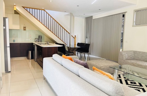 Maidstone House | D104 Winston Fresh Fantastic