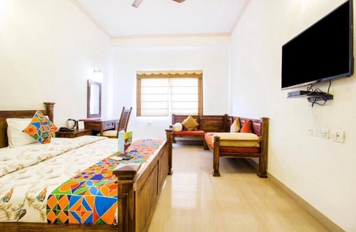 Jagatpura Bed & Breakfast | Deluxe Double Room #7/W breakfast