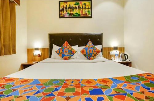 Santacruz East Hotel | Deluxe Residency Nr- Mumbai International Airport
