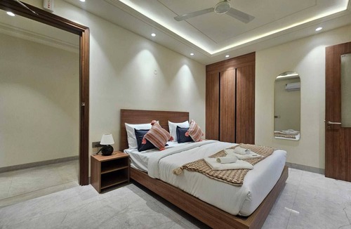 Gurugram Hotel | Deluxe Studio Room with Kitchenette