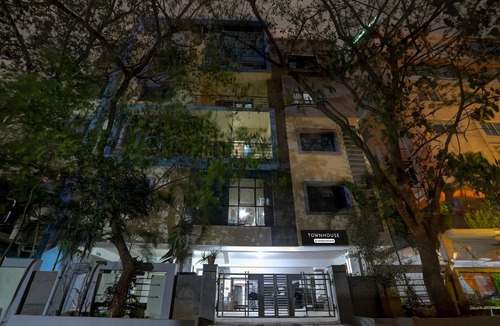 Madhapur House | Deluxe Townhouse VIP Hills Hitech City