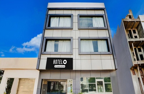 Zirakpur House | Deluxehotel jb Plaza