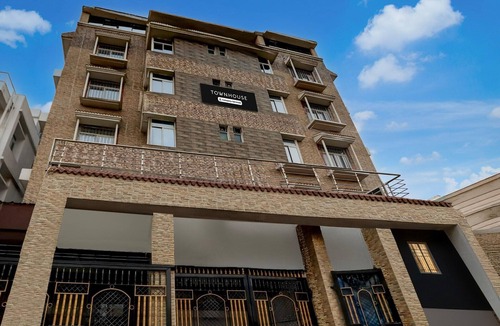 Danapur House | DeluxeHotel Pranjal Inn