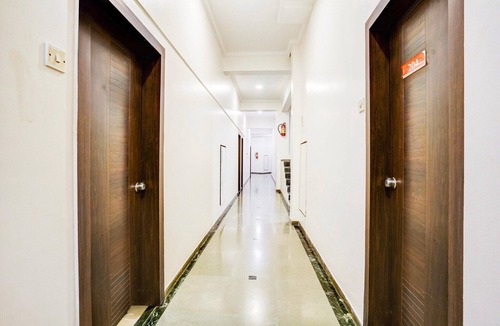 Nashik Road House | DeluxeHotel Shanti Inn