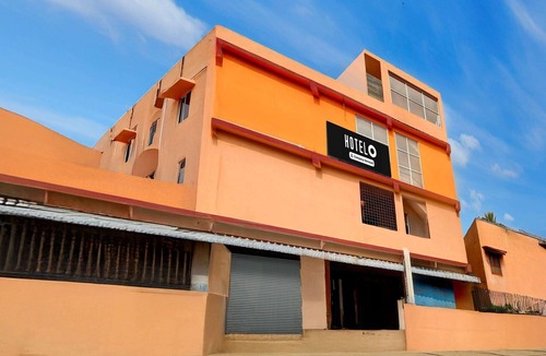 Chromepet House | DeluxeRam Ganesh Residency