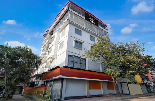 Thakurpukur House | DeluxeTollygunge Metro Station Kolkata