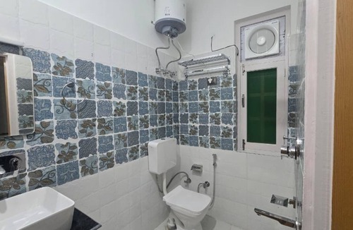 Rohtak Hotel | Deswal Hotel