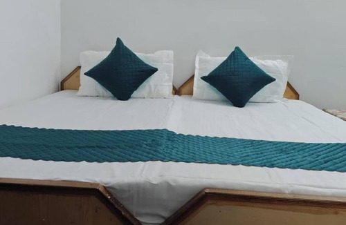 Bhatwari Hotel | DHARALI NATURE. STAY Dharali