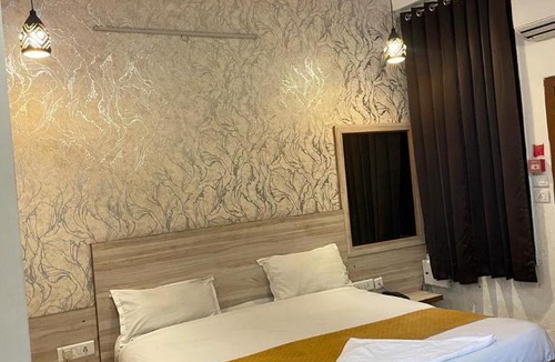 Old Gurgaon Hotel | Divineorchid