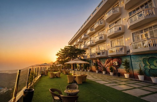 Mussoorie Hotel | DLS HIGHLAND RESORT & SPA MUSSOORIE