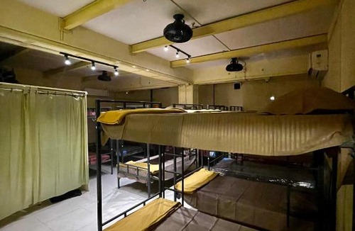 Thane East Hostel | DormaVista AC Dormitory