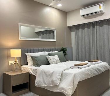 Lower Parel Apartment | Downtown 3bhk Appt ,Mumbai Mahalaxmi