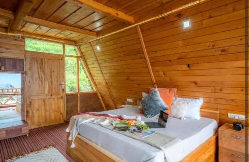 Banjar House | Dreams villa A frame cabin