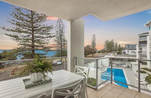 Bargara Apartment | Dwell at 38, Oceanfront Apartment