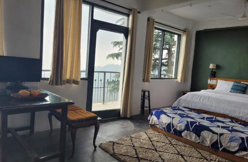 Dharamshala Apartment | East Wing at Bímil/East