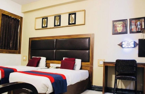 Gurugram Apartment | Economy Room