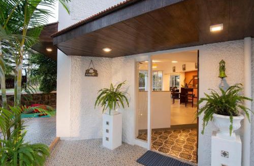 Devghar Villa | EL Cottage by VEO, StayVista - 3BHK with Plunge Pool & Bar