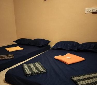 White Town Villa | Elisa home stay