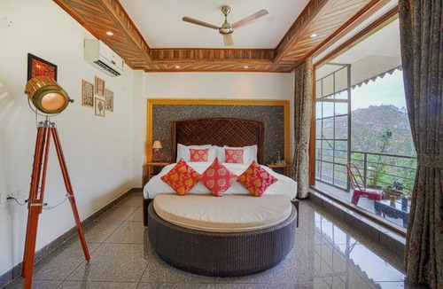 Kumarhatti Villa | ELIVAAS Dilli House Villa with Pvt pool