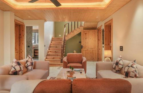 Kumarhatti Villa | ELIVAAS Signature Kavya Villa Forest View 4BHK Villa, Kasauli