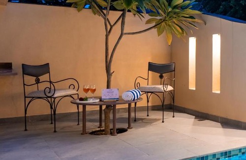 Udaipur District Villa | ELIVAAS Signature Raj Villas Pet-Friendly Hotel Suite with Pvt Pool & Aravalli Hill Views