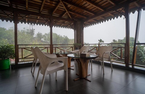 Nainital Villa | ELIVAAS Signature Tapovan Estate 2-BHK With Kids Attic, Garden, Gazebo and Scenic Views