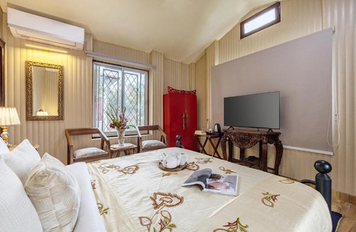 Bhediyana Villa | ELIVAAS Signature Zephyr - Luxury cottages near Kempty Falls