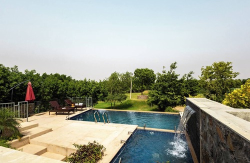 Rajawas Villa | ELIVAAS Stone Age 6BHK Villa with Pool