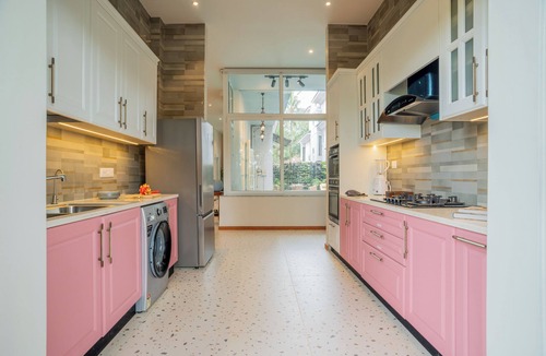 Gauravaddo Villa | ELIVAAS Vacasa 5BHK PetFriendly & Pool
