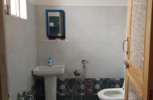 Srinagar House | Elizabeth paying guest house Tangmarg gulmarg