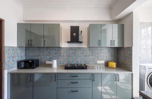 D Costa Layout Apartment | Emerald Apartment 301 Nr MG Road Daily Housekeeping