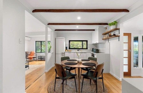 Emerald Beach House | Emerald Beach | Retro 3BR Retreat