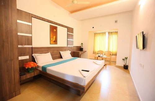 Tirupattur Hotel | Emerald Dove
