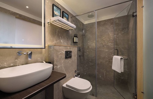 Kamthi Resort | Essentia Luxury Hotel and Convention