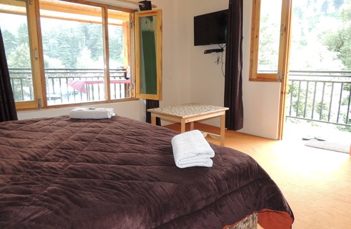 Old Manali House | Explore the Charm of Manali with us staying at our stay .