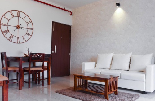 Malad East Apartment | Exquisite Place for Families - 2 BHK upto 5 guest
