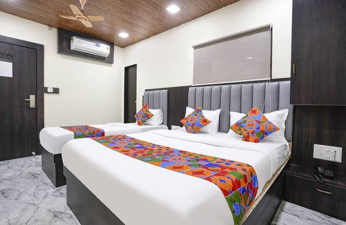 Cuffe Parade Hotel | Fabexpress Gulshan Grand