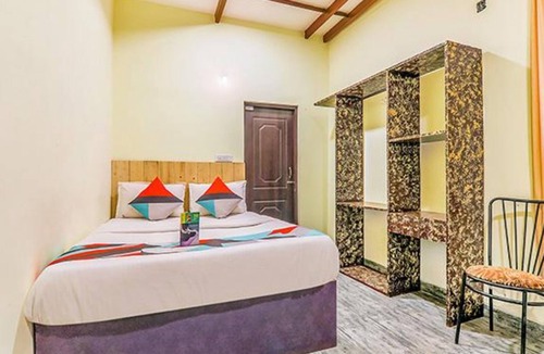 Saunta Vaddo Hotel | FabExpress Victoria With Pool, Baga Beach